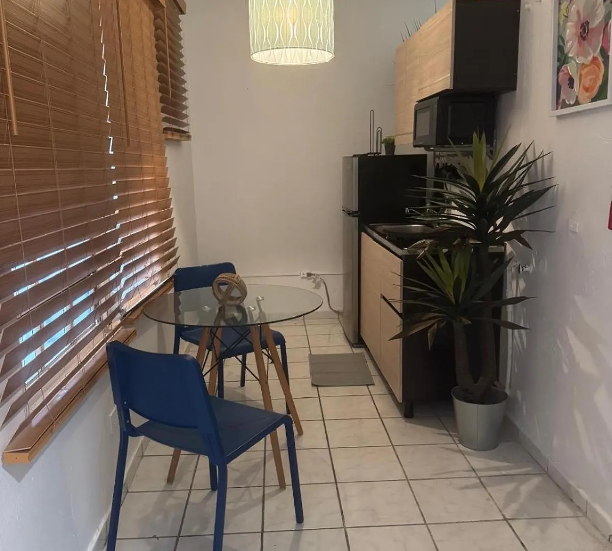 Hostal Oasis Inn San Juan