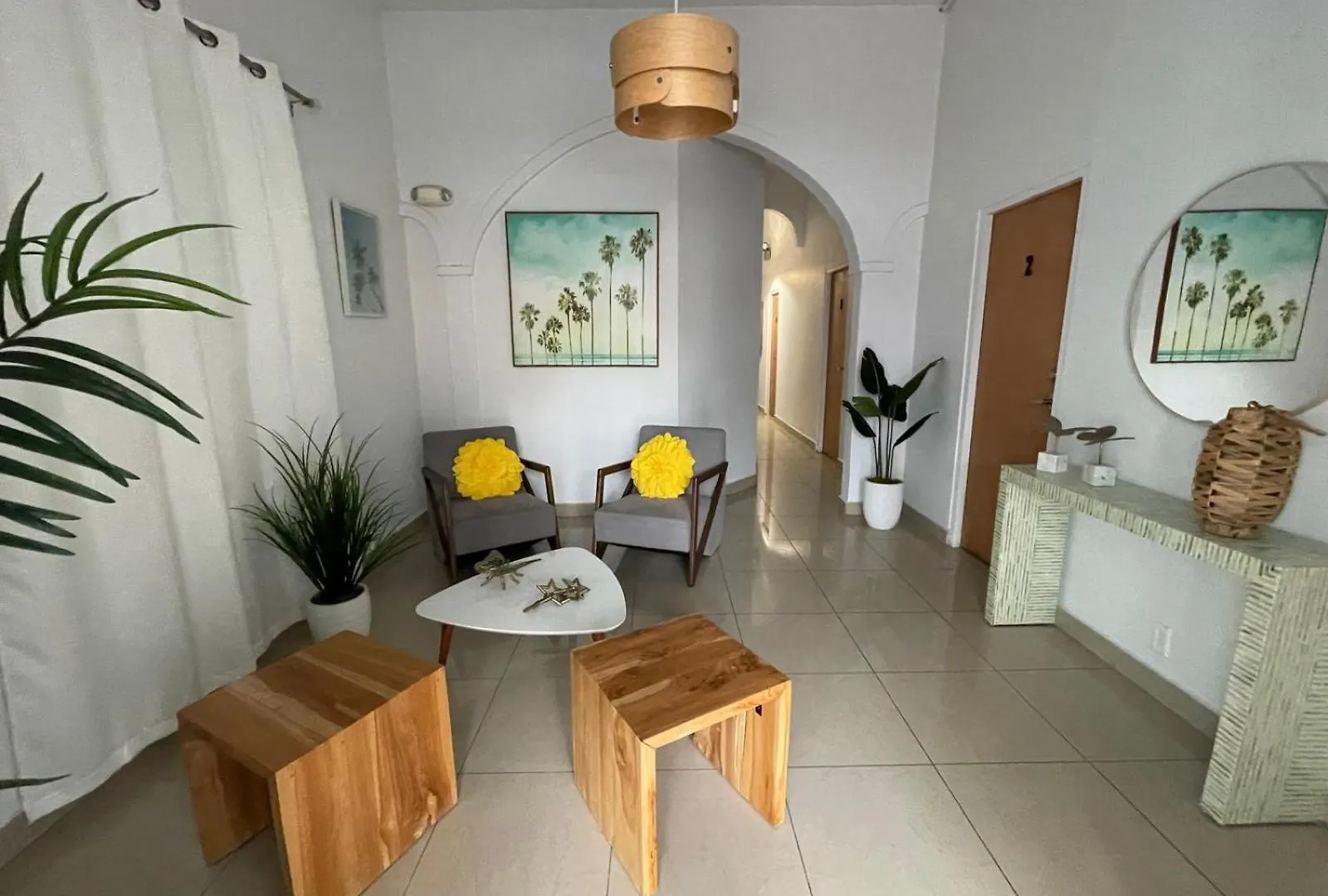 Oasis Inn San Juan Hostel